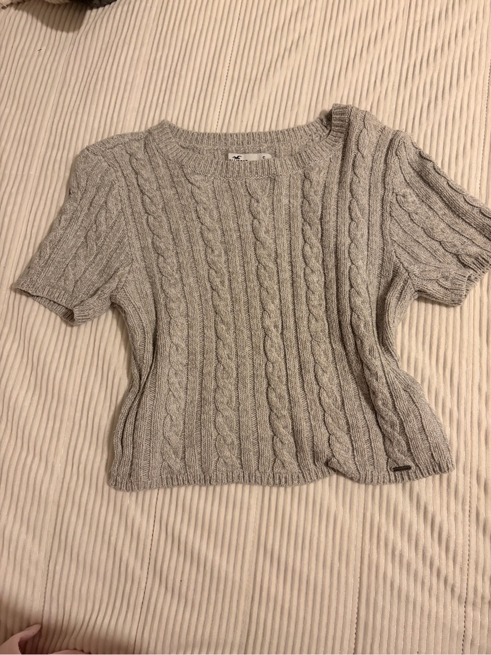Hollister Gray Cable-Knit Crop Sweater Top